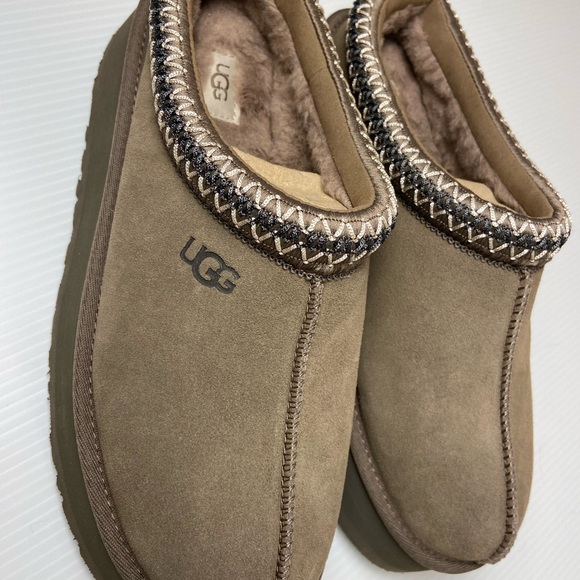 UGG Tazz Platform Slippers Womens 9 Driftwood Taupe Suede Plush Lined Shoes - Picture 3 of 14